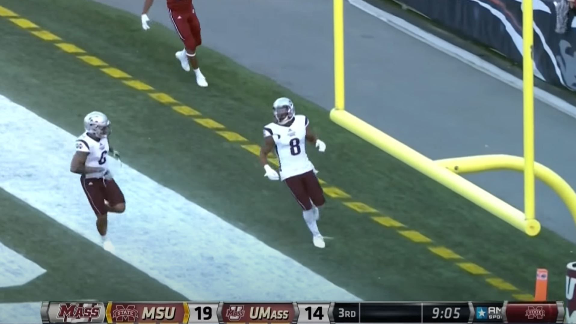 The time Mississippi State wore New England Patriots uniforms